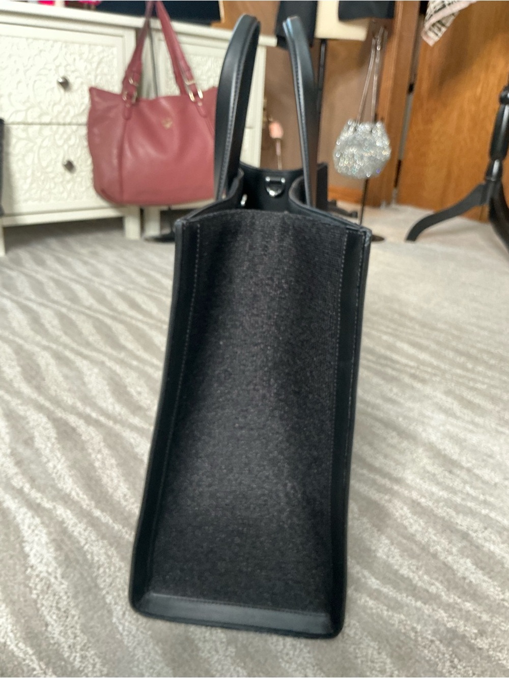 Kate Spade Manhattan Vintage Car Embellished Large Tote Rare - Picture 8 of 11